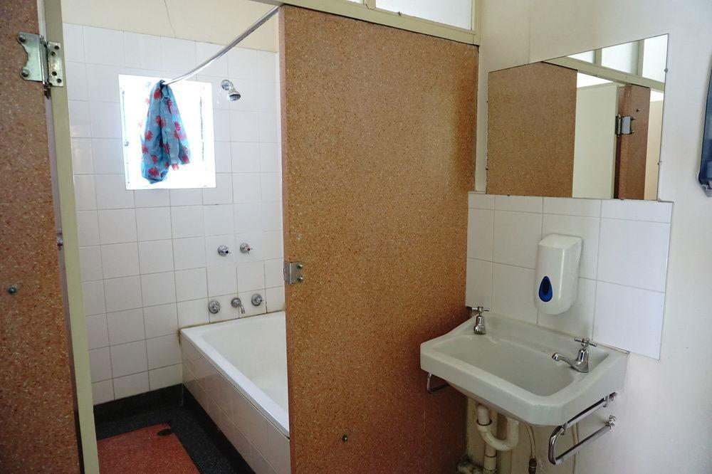 Backpack Oz Hostel Аделейд Екстериор снимка