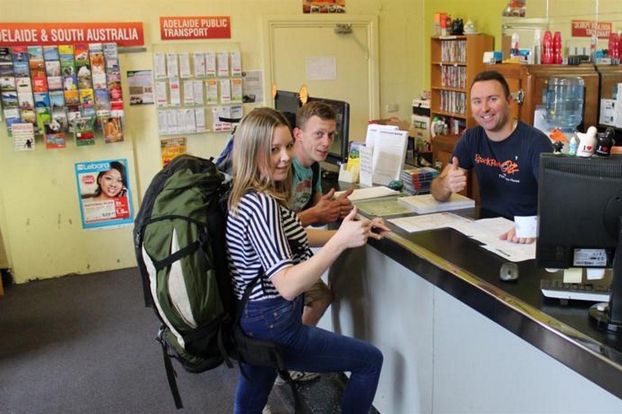 Backpack Oz Hostel Аделейд Екстериор снимка
