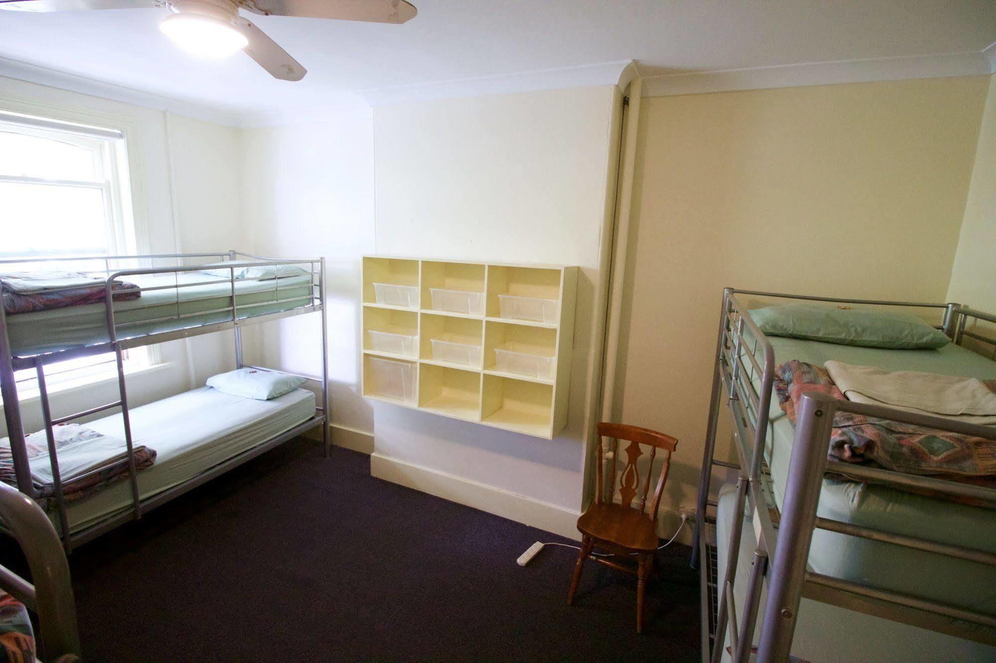Backpack Oz Hostel Аделейд Екстериор снимка